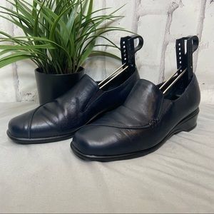 Munro Black Blue Leather Loafers 7W